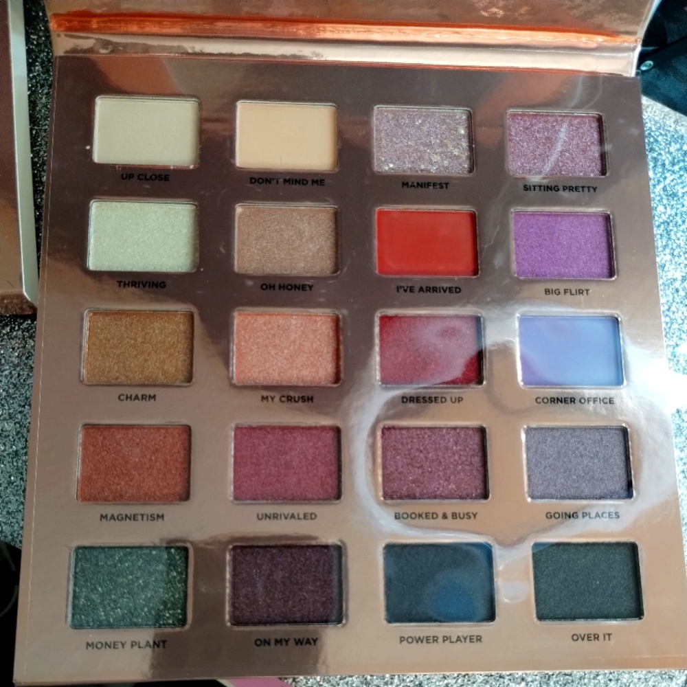 Ionic dusk to dance eye pallette